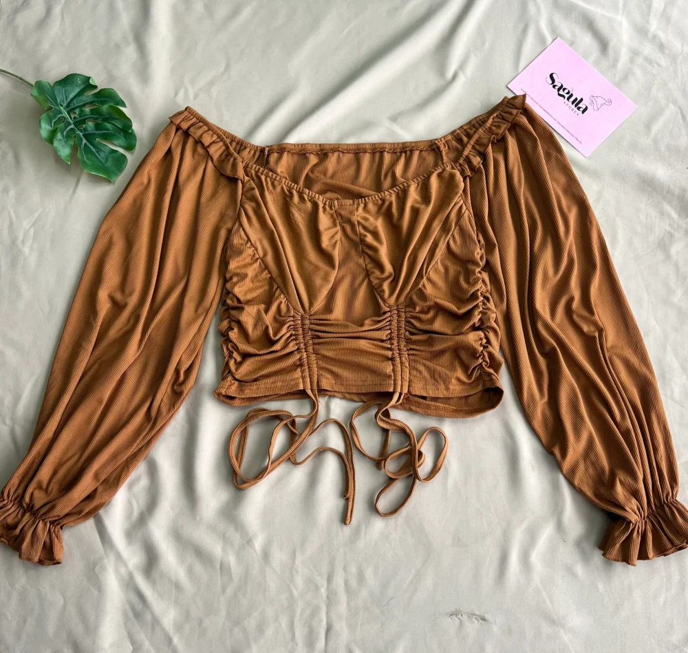 SHEIN Curve Long Sleeve Ribbed Crop Top